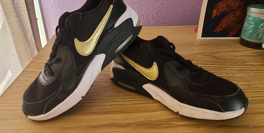 Boys shoes